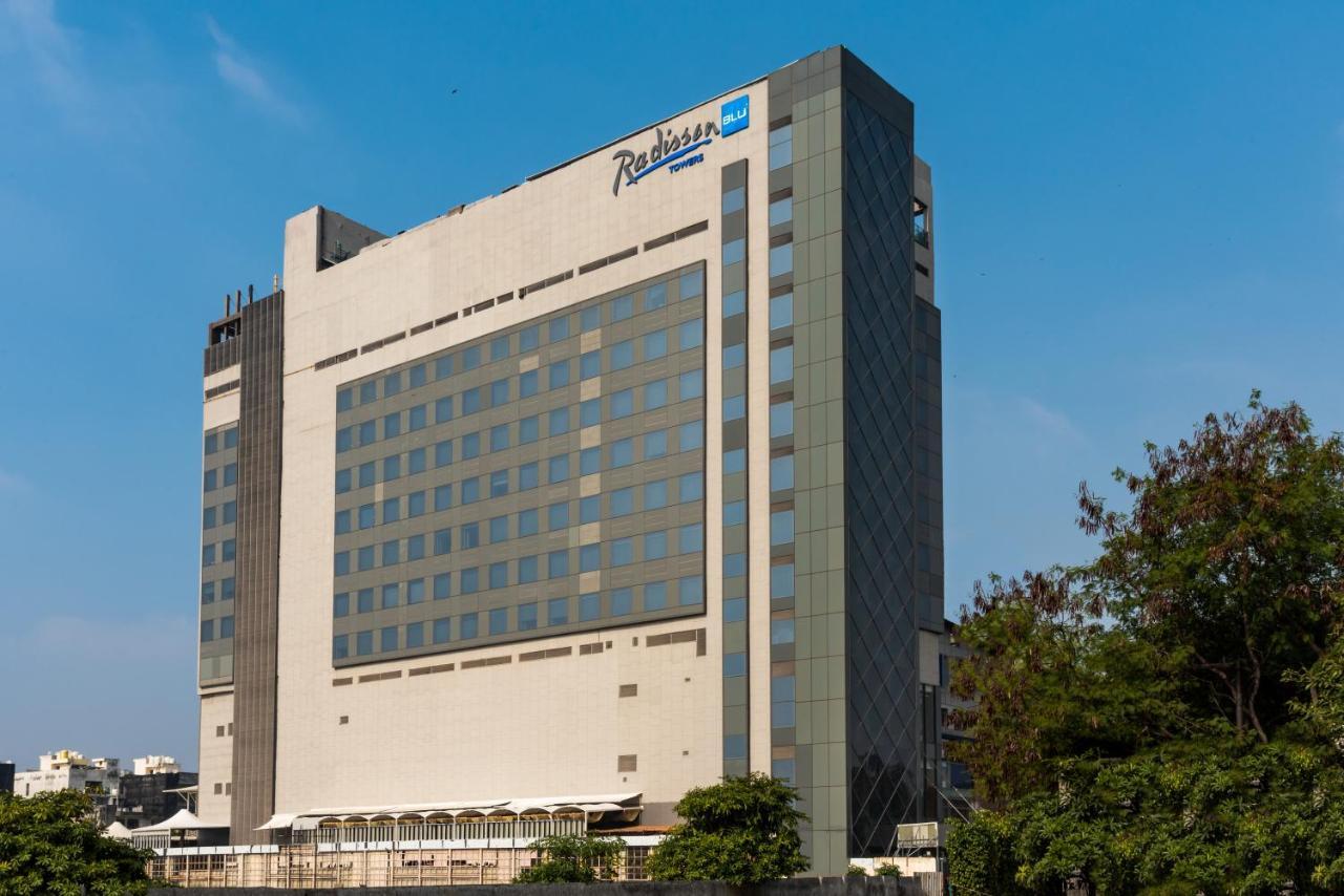 Hotel Radisson Blu Towers Kaushambi Delhi NCR Ghaziabad Exterior foto